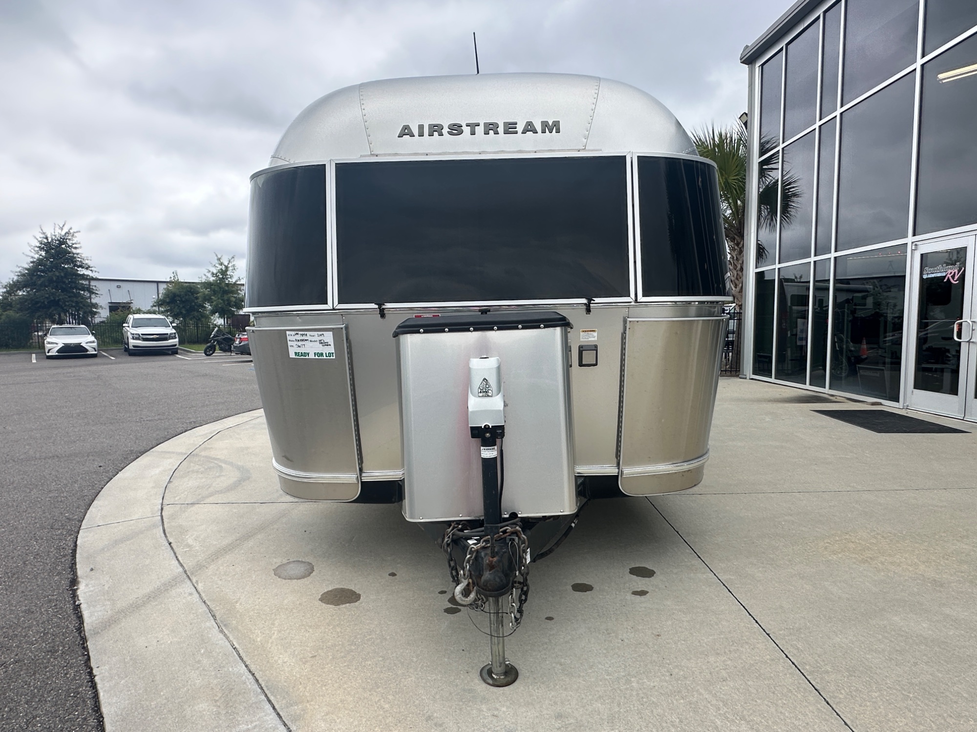 2019 Airstream International Serenity 28RBQ - Image 7