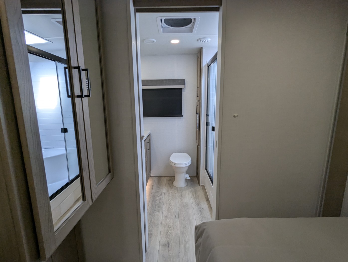 2026 Forest River Rockwood Signature 8263MBR - Image 22