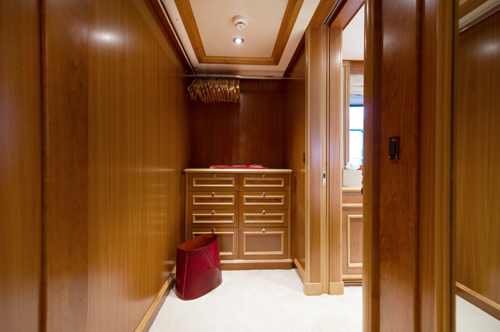 2007 CRN Pilothouse - Image 15