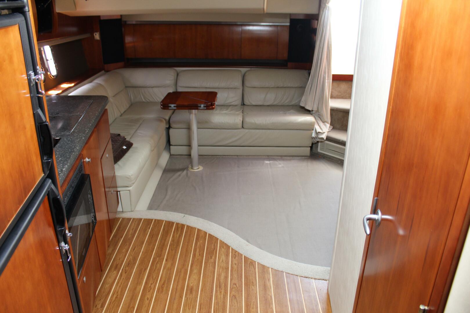 2007 Cruisers Yachts 420 Express - Image 20
