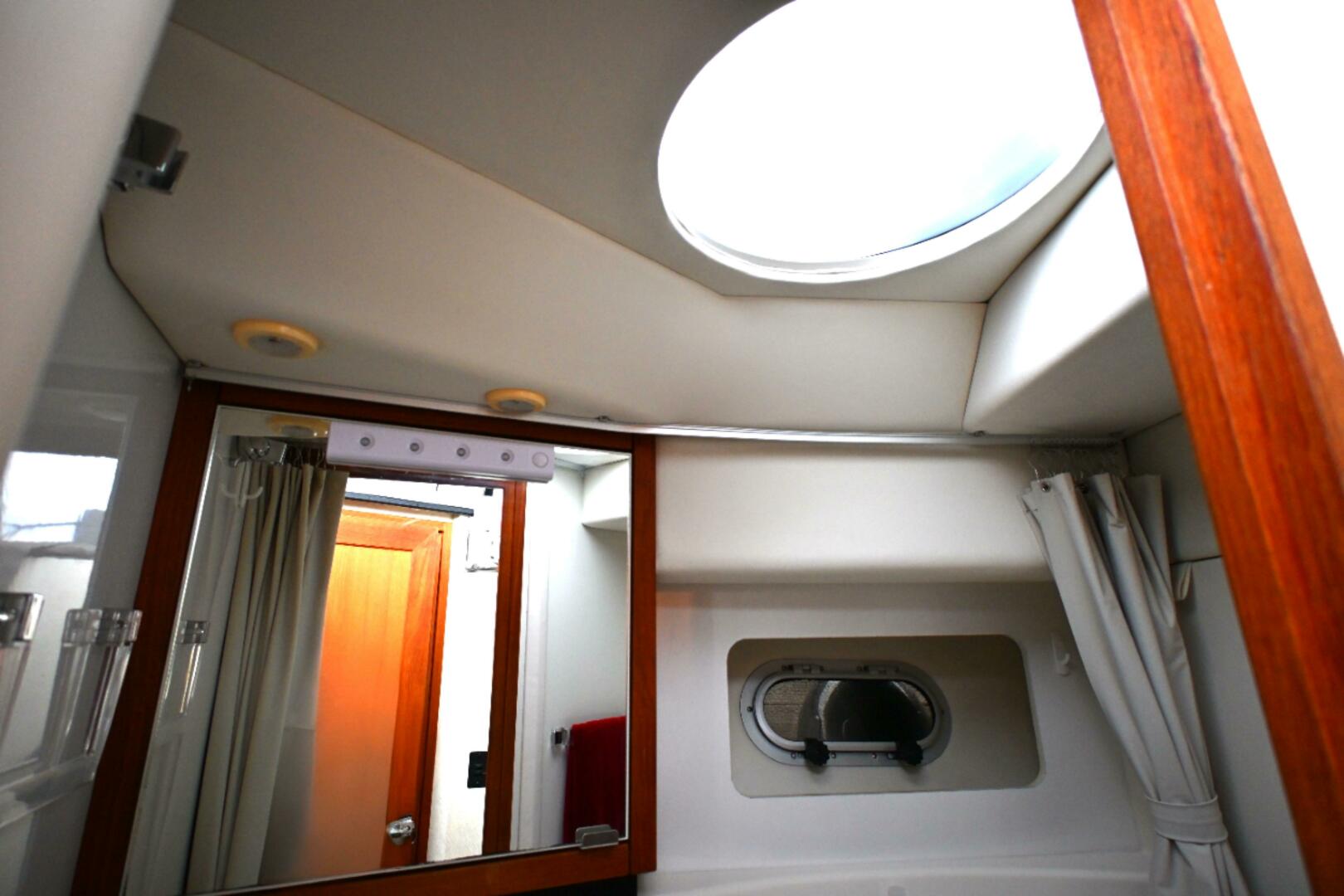 1996 Bayliner 4087 Aft Cabin Motoryacht - Image 36