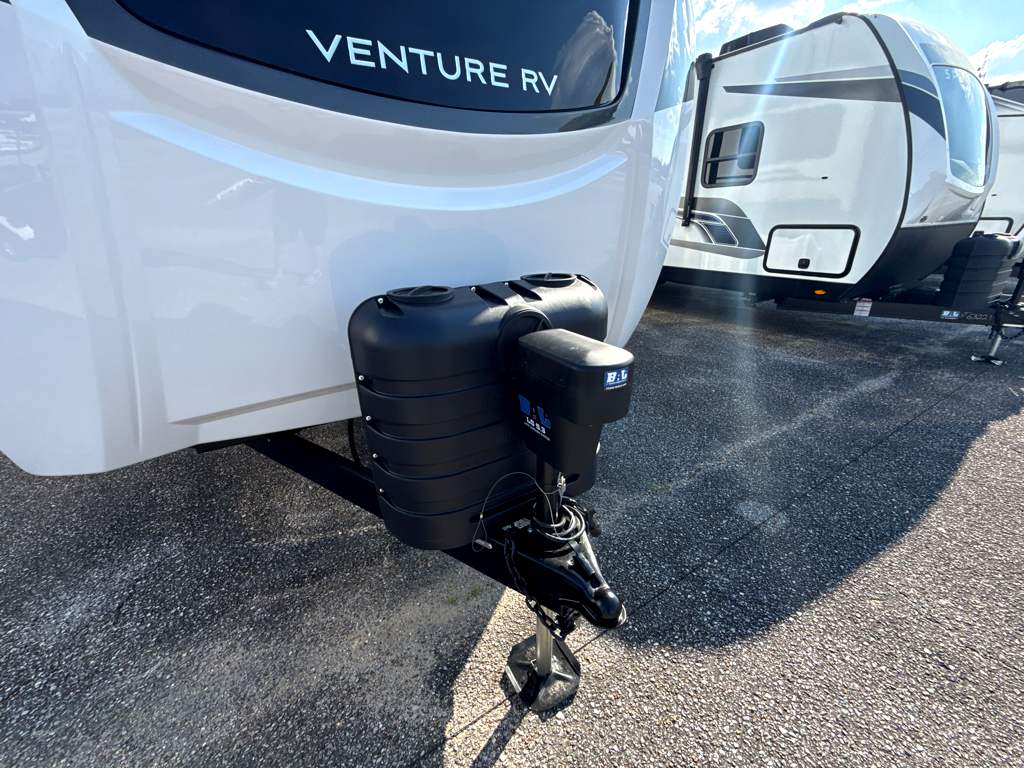 2027 VENTURE RV SPORTTREK 343VIB - Image 28