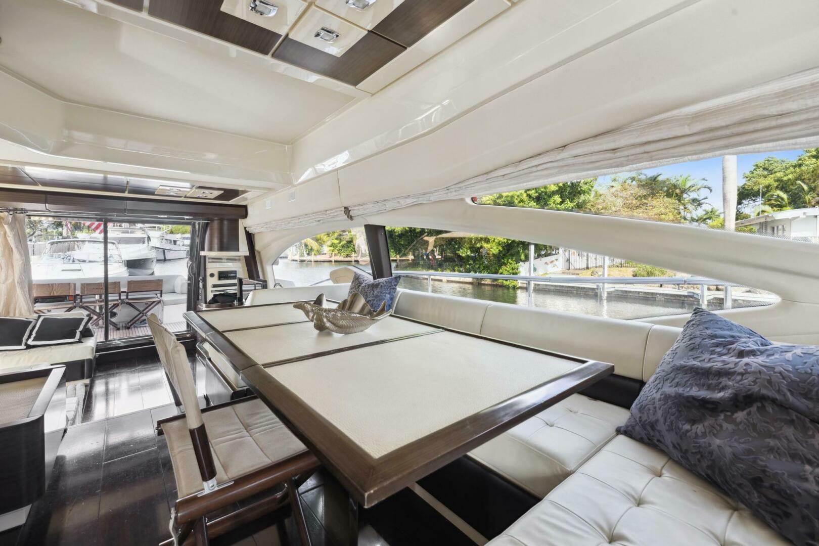 2013 Azimut 70 - Image 32