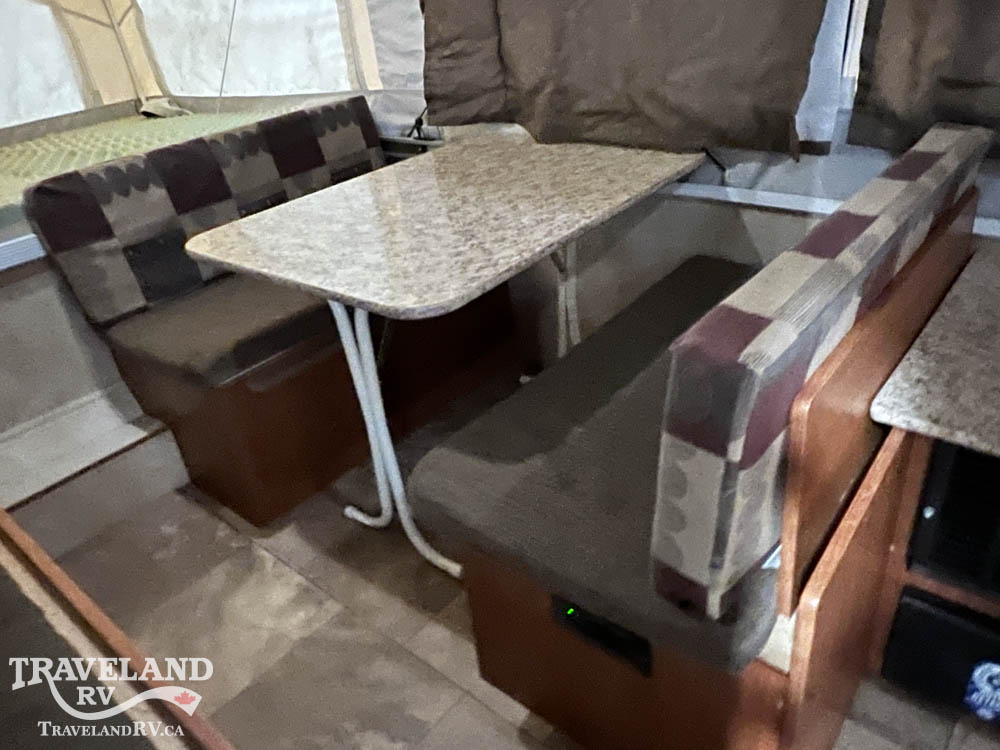 2013 Coachmen Viking Epic 2108 ST - Image 15