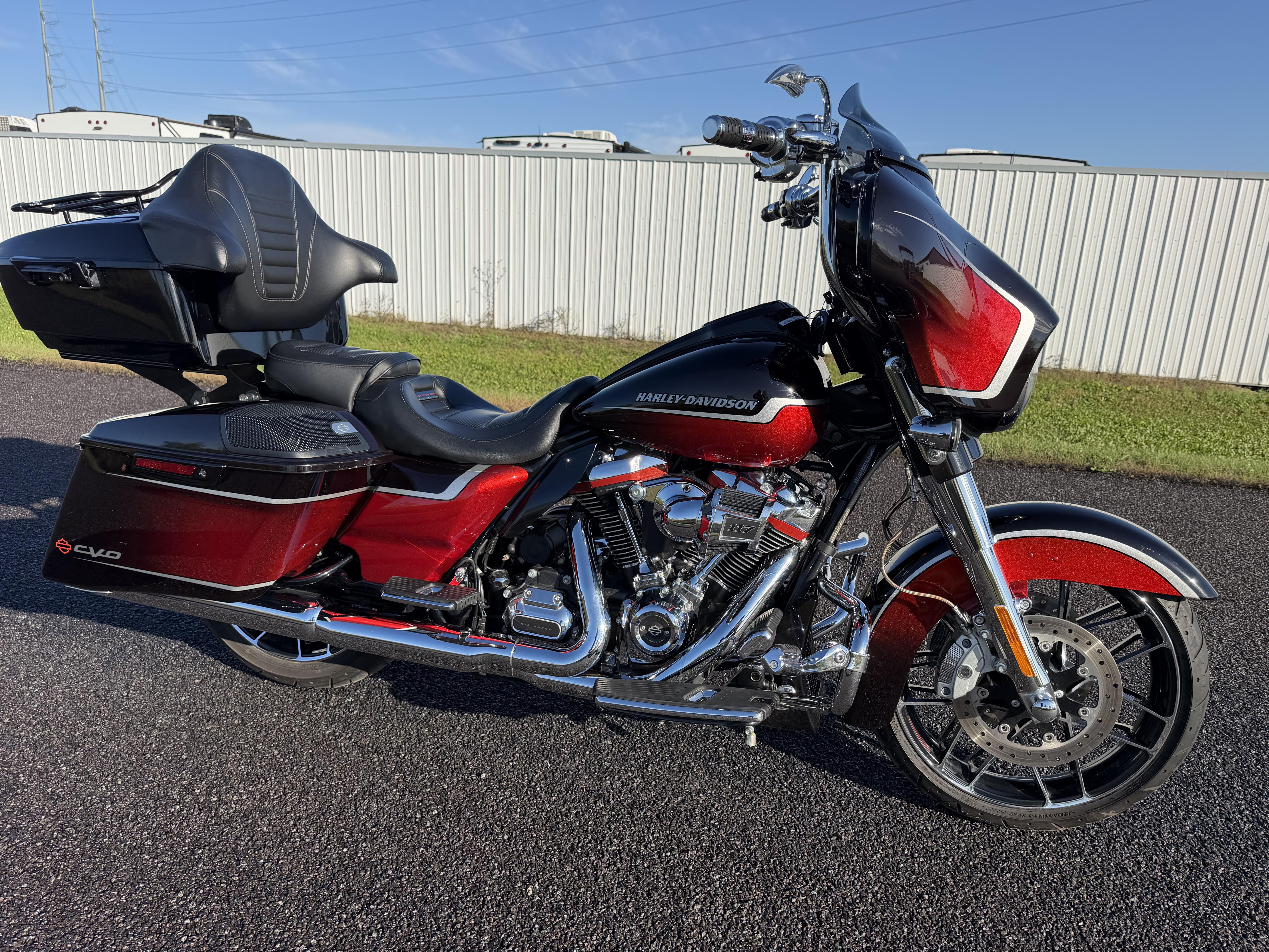 2021 HARLEY DAVIDSON STREET GLIDE 117 CVO - Image 1
