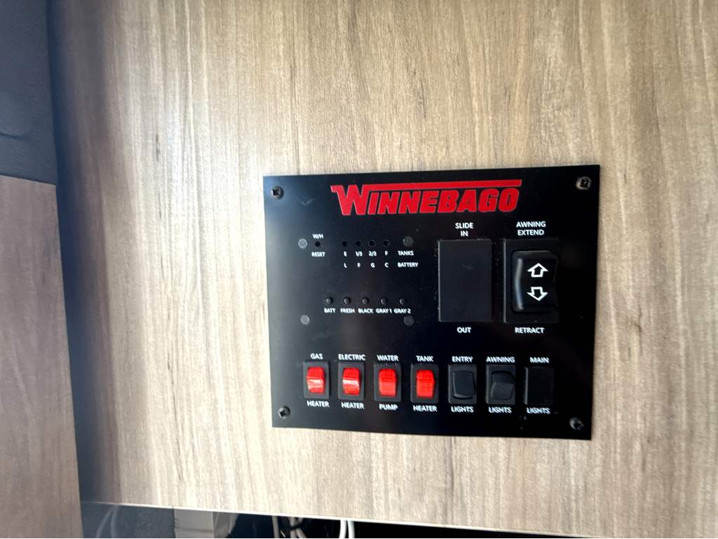 2022 WINNEBAGO MICRO MINNIE 1800BH - Image 27