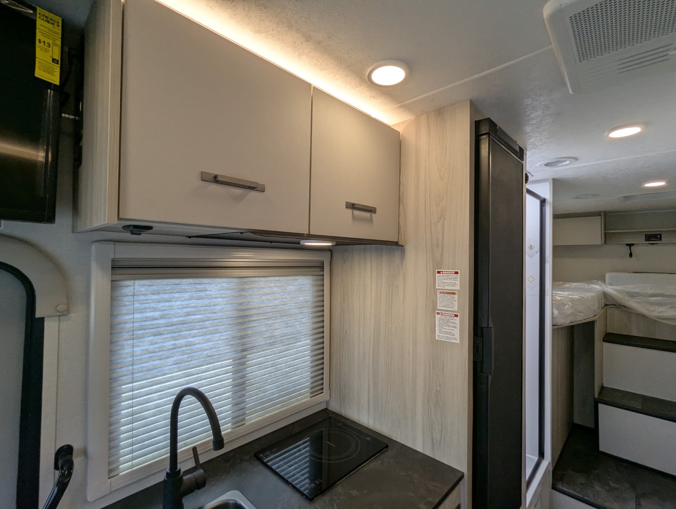 2026 Coachmen Cross Trail EV 26TB - ATH Edition - Image 26