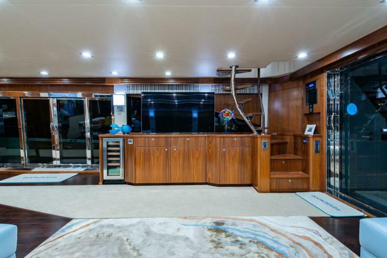 2018 Viking Enclosed Flybridge - Image 5