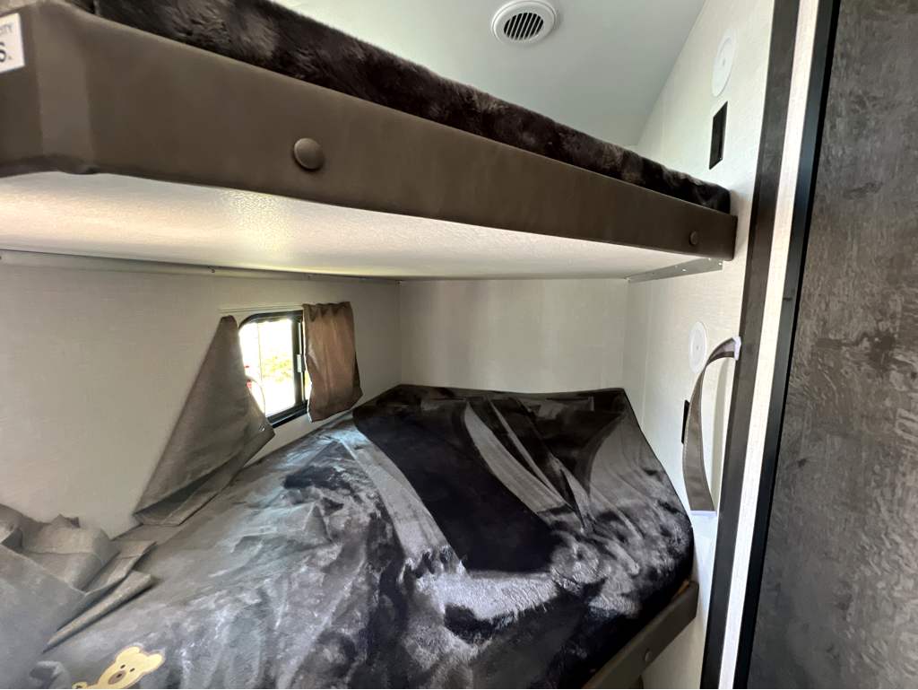 2026 VENTURE RV SIENNA 271VBH - Image 16