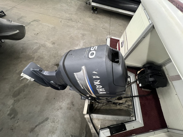 2002 LOWE SUNCRUISER TR220 - Image 16