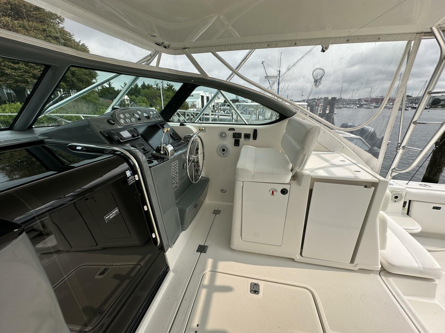 2001 Tiara Yachts 3800 Open - Image 14