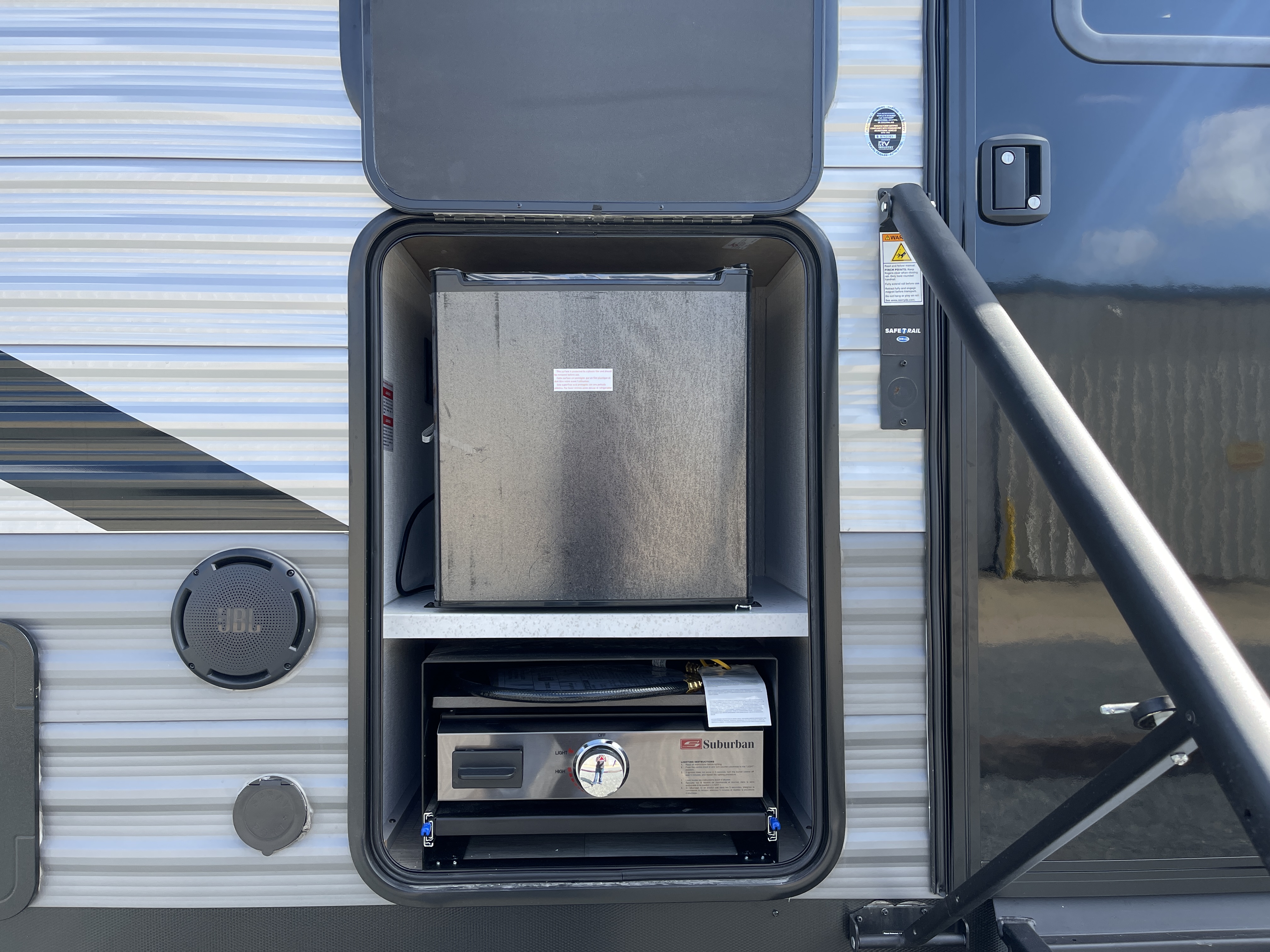 2027 Coachmen Catalina Legacy Edition 273DBHCK - Image 10