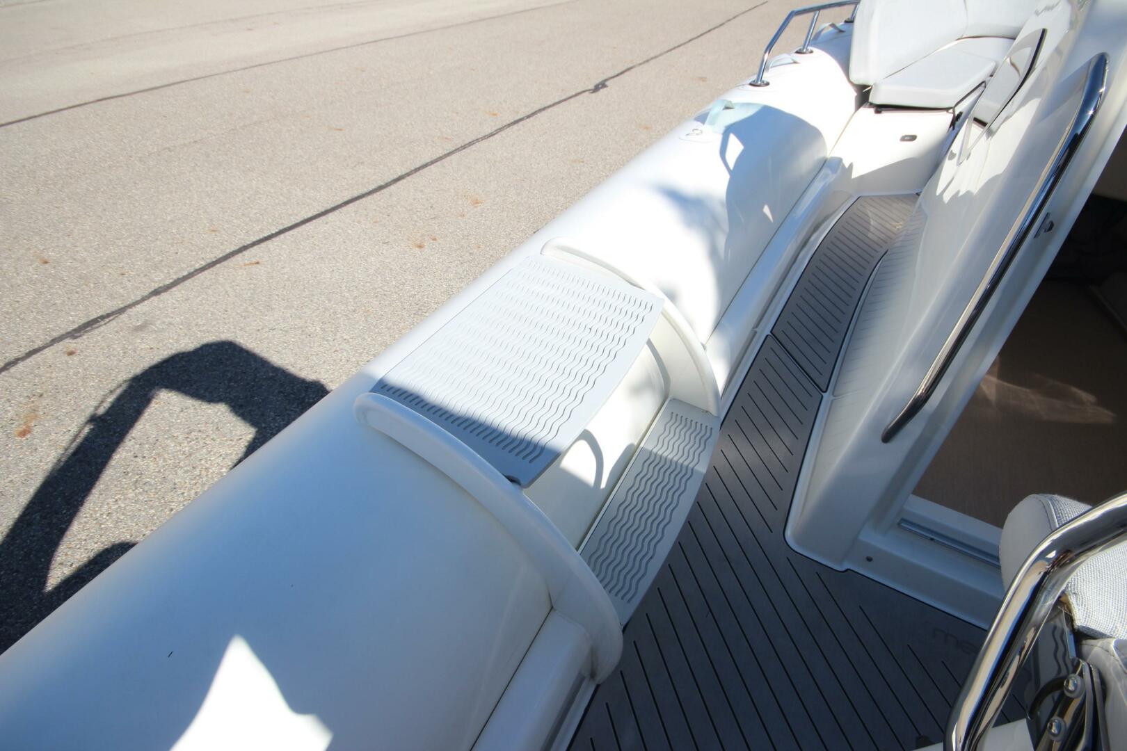 2024 Zodiac Medline 9 NEO - Image 47