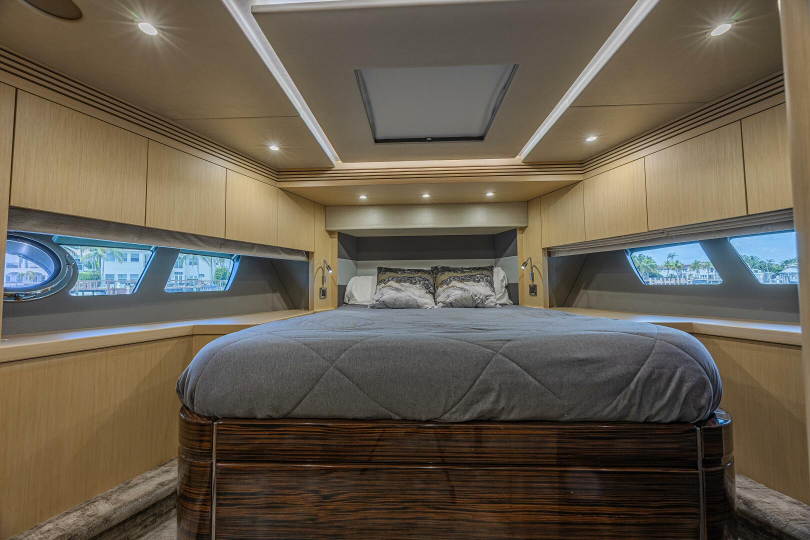 2017 Sunseeker 75 Yacht - Image 45