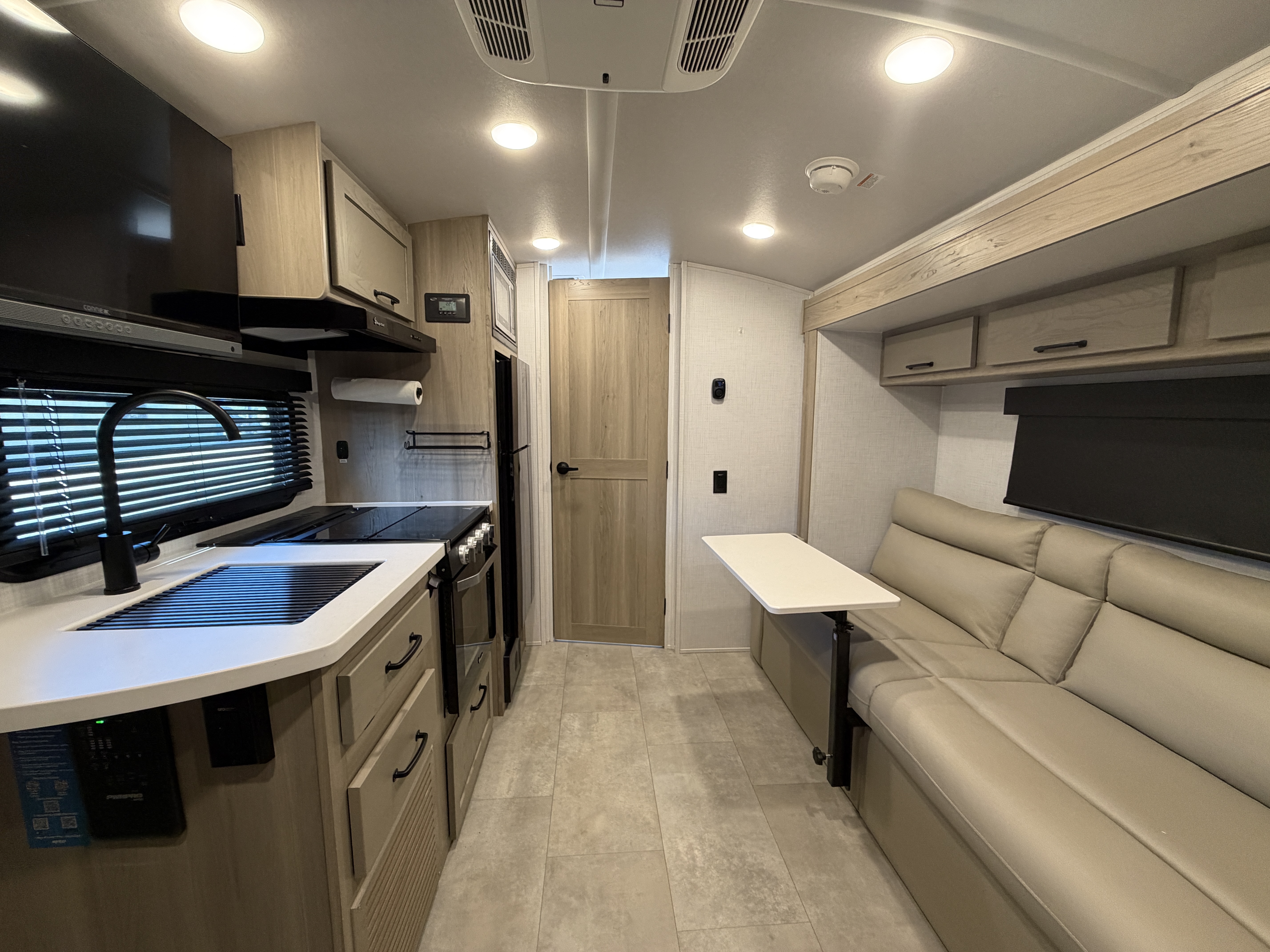 2025 Forest River Rockwood Geo Pro G20FBS - Image 10
