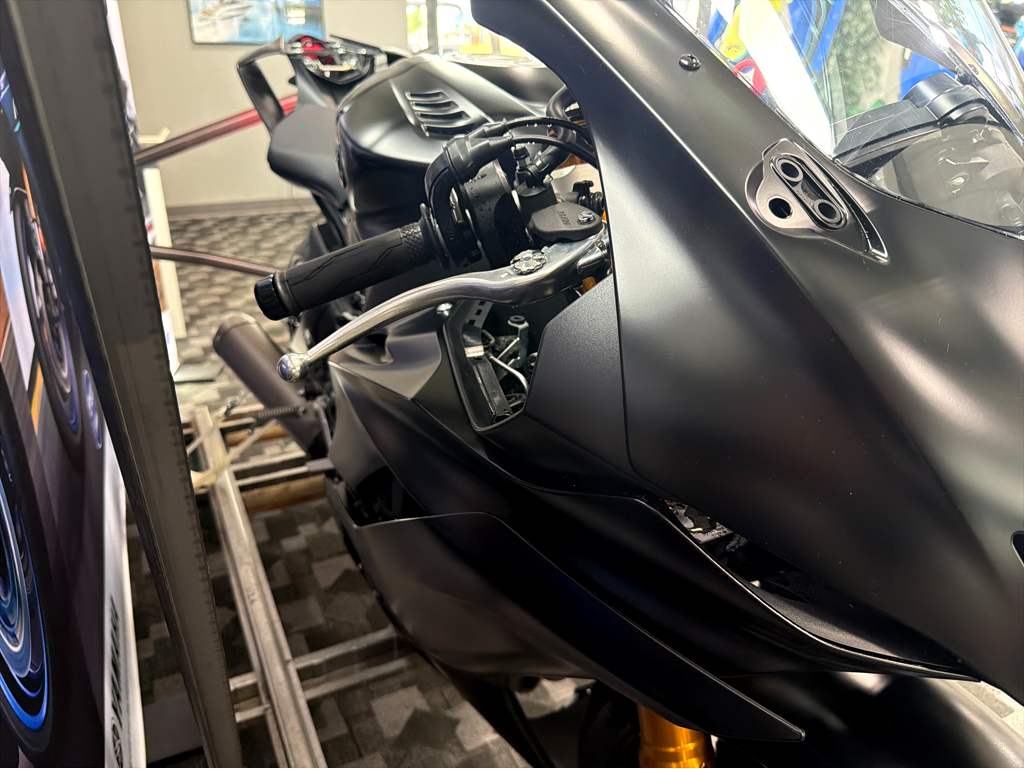 2026 Yamaha YZF-R6 RACE • 1 of 130 Final Year - Image 8