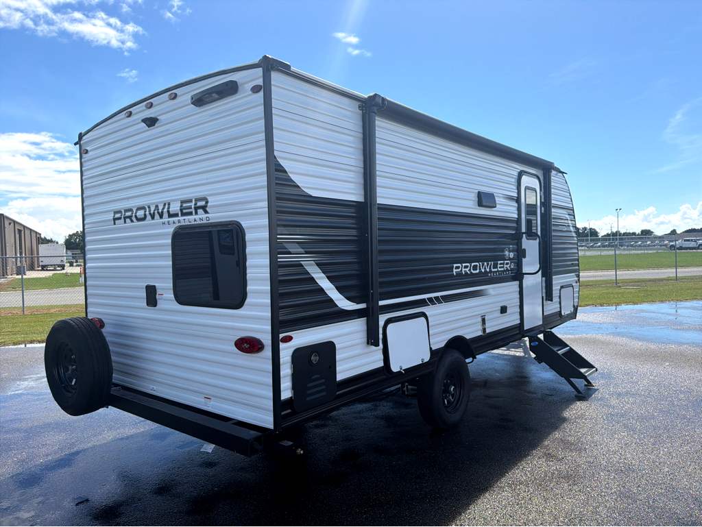 2027 HEARTLAND PROWLER 1802MBS - Image 3