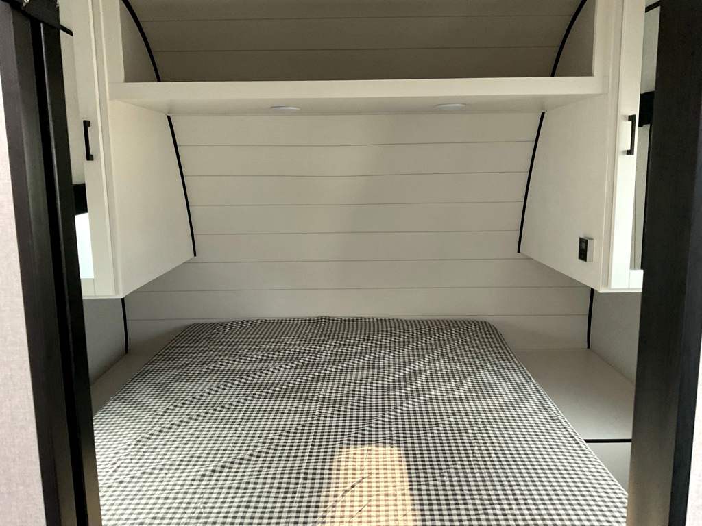 2026 JAYCO Jay Flight SLX 262RLS - Image 15