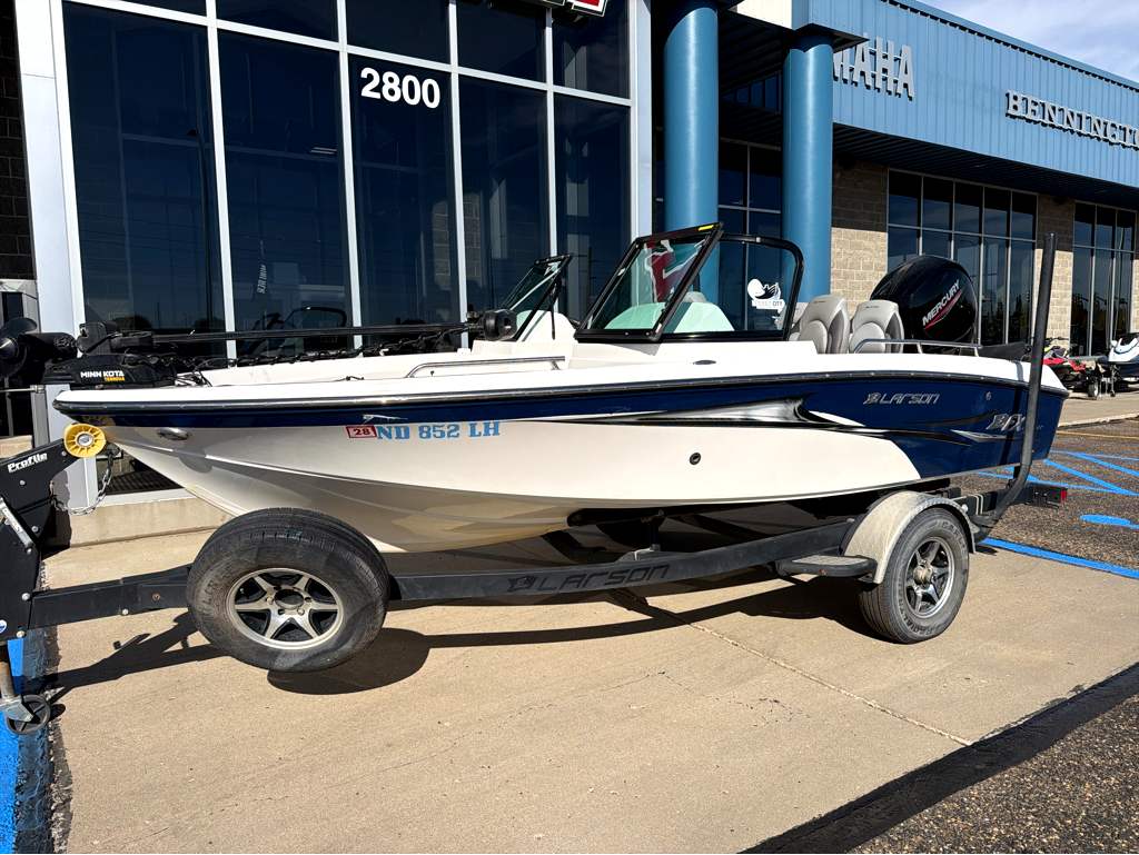 2019 Larson DFX 1750 - Image 2
