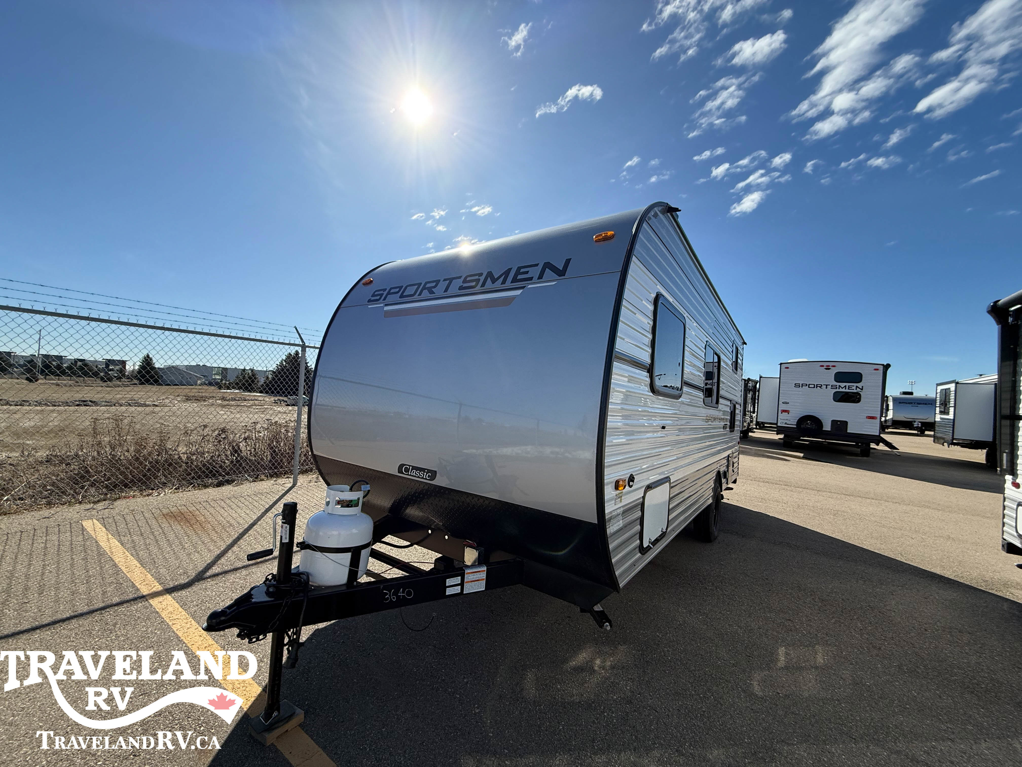2025 KZ RV Sportsmen Classic 180BH - Image 3
