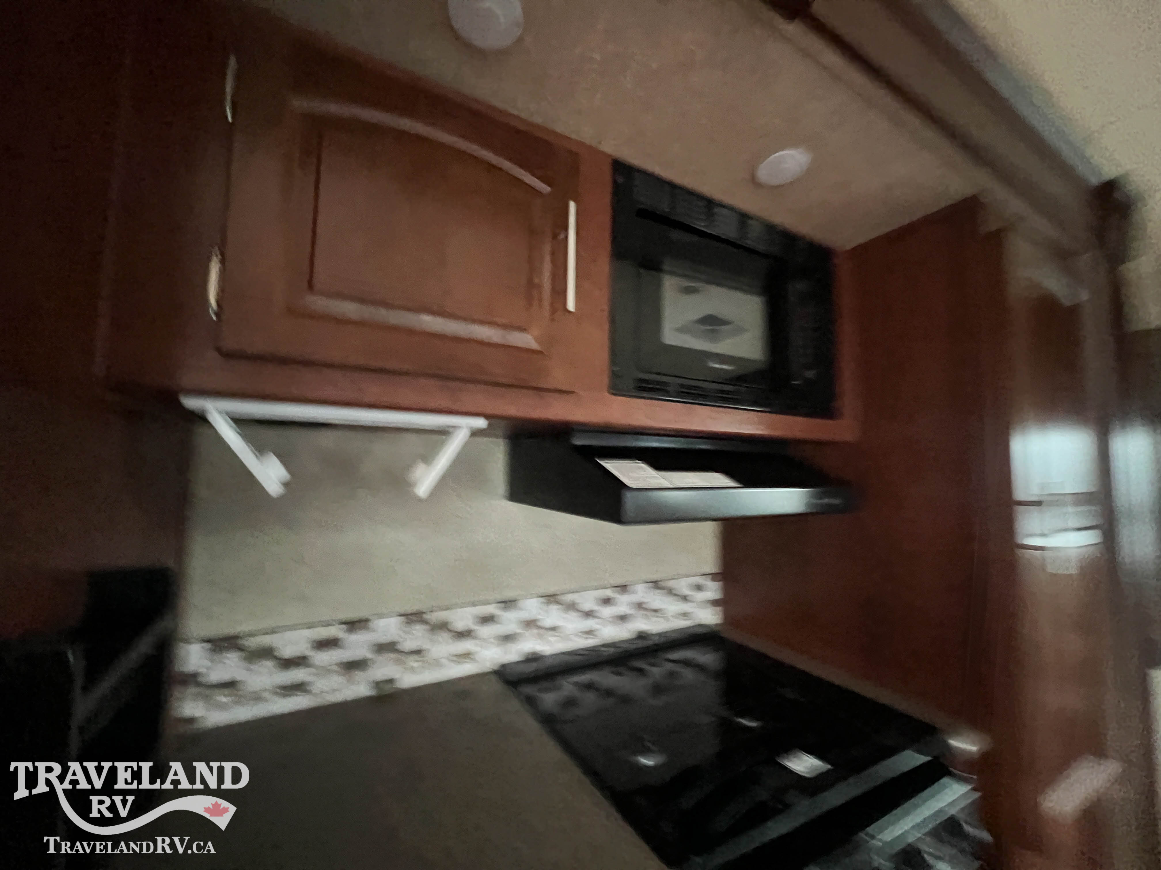 2015 Forest River Rockwood Signature Ultra Lite ULTRA LITE 8285IKWS - Image 14