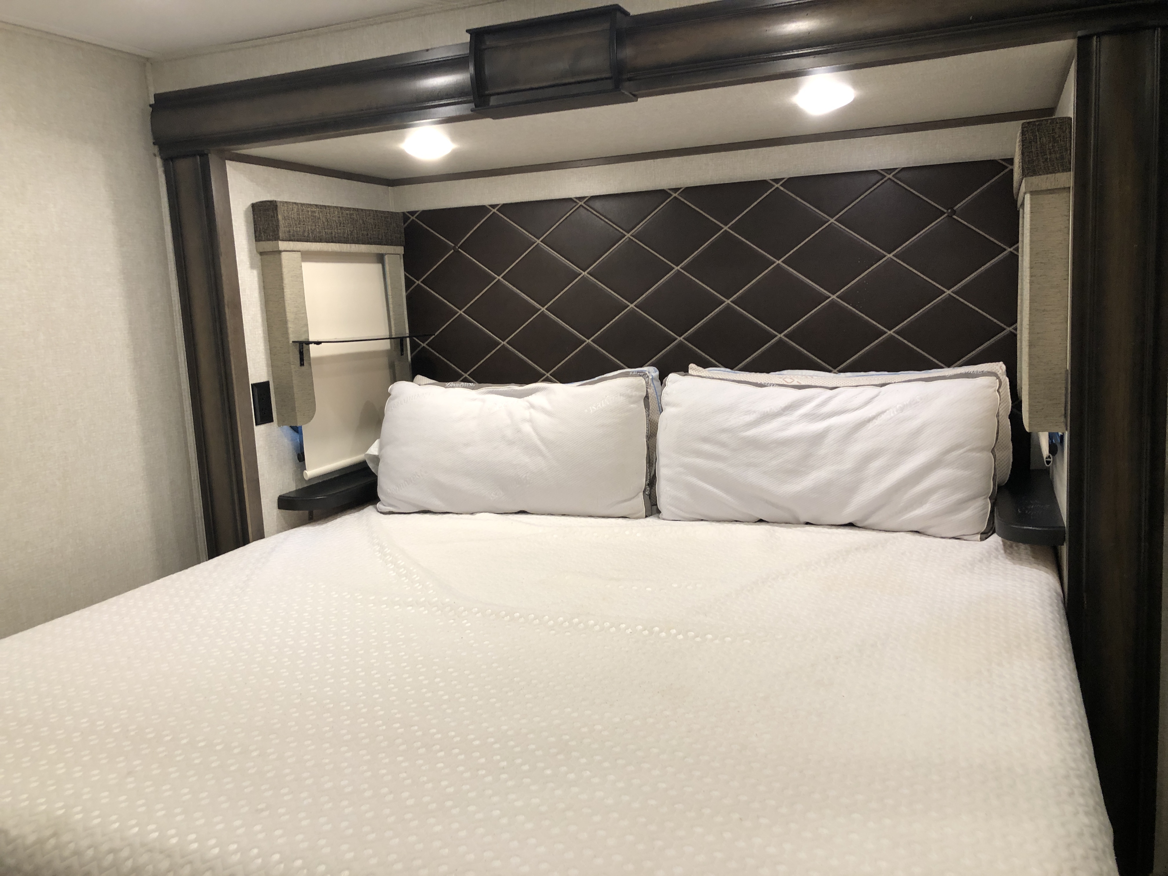 2019 Keystone Montana 3121RL - Image 27