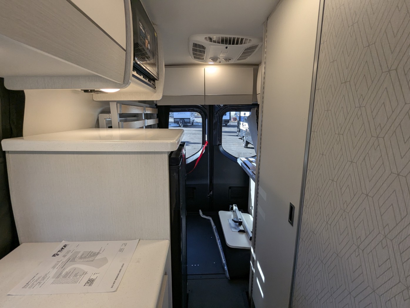 2026 Thor Motor Coach Tranquility 19M - Image 22