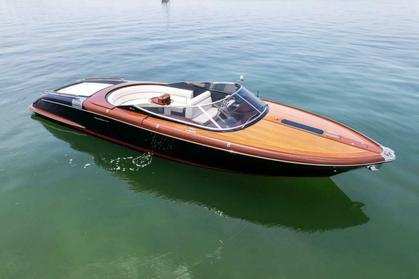 2020 Riva - Image 10