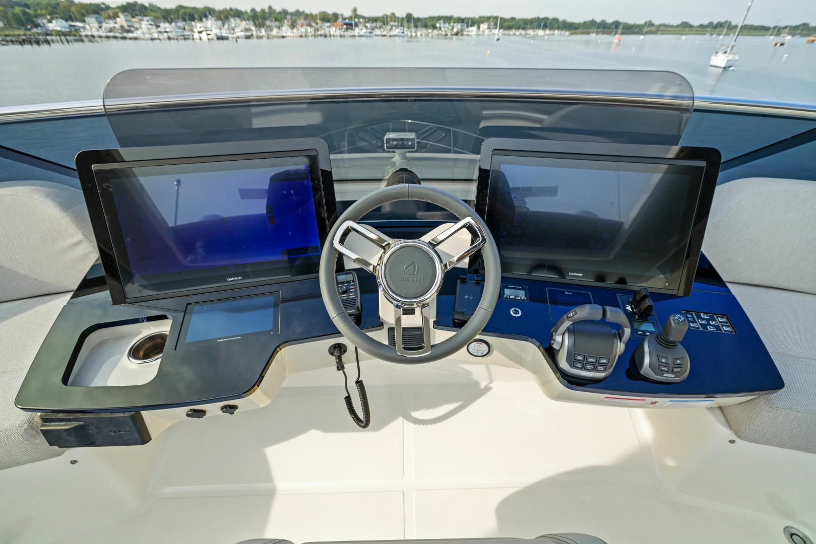 2024 Absolute Navetta 64 - Image 99