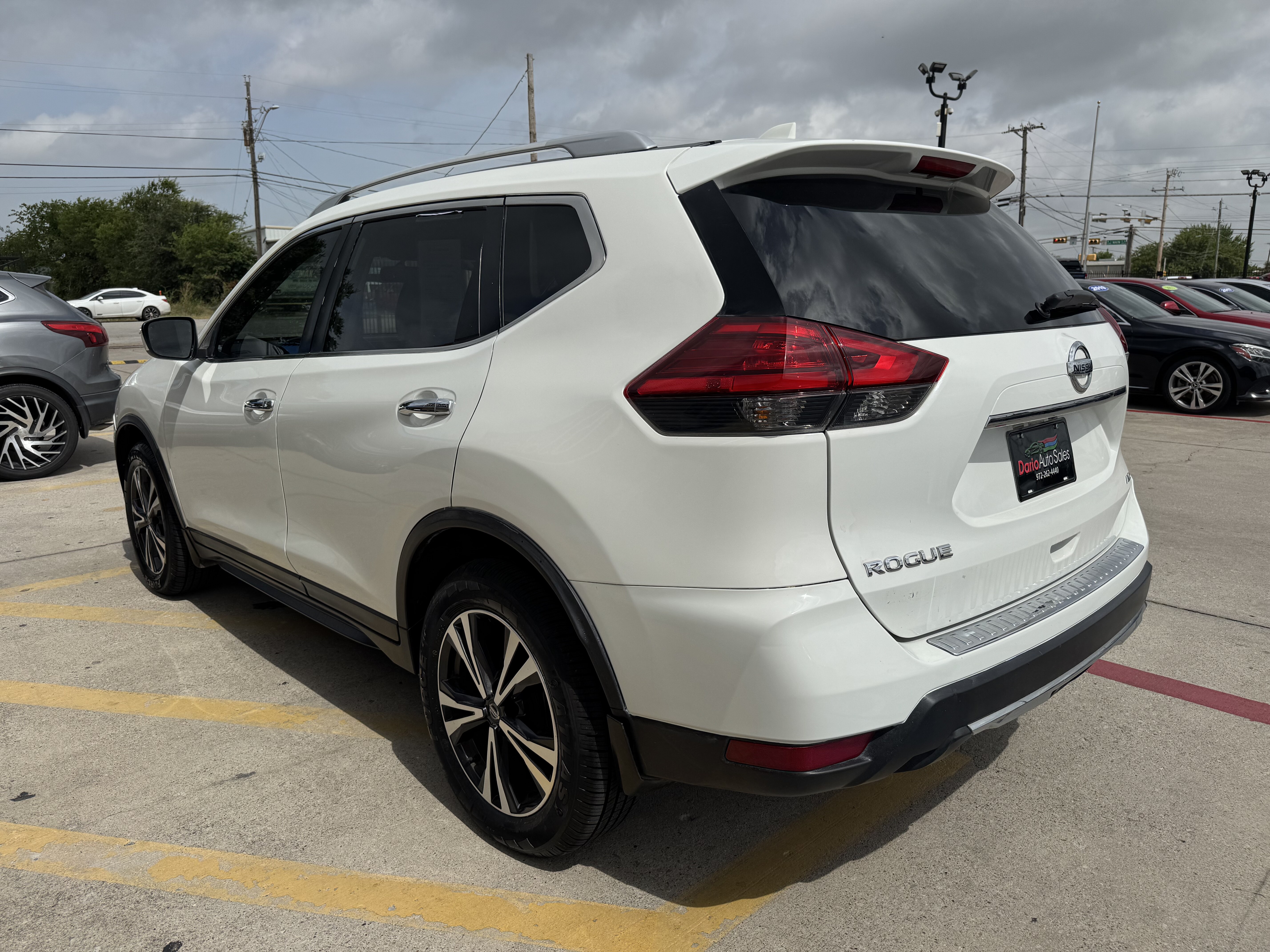 2017 Nissan Rogue Utility 4D S AWD I4 - Image 11
