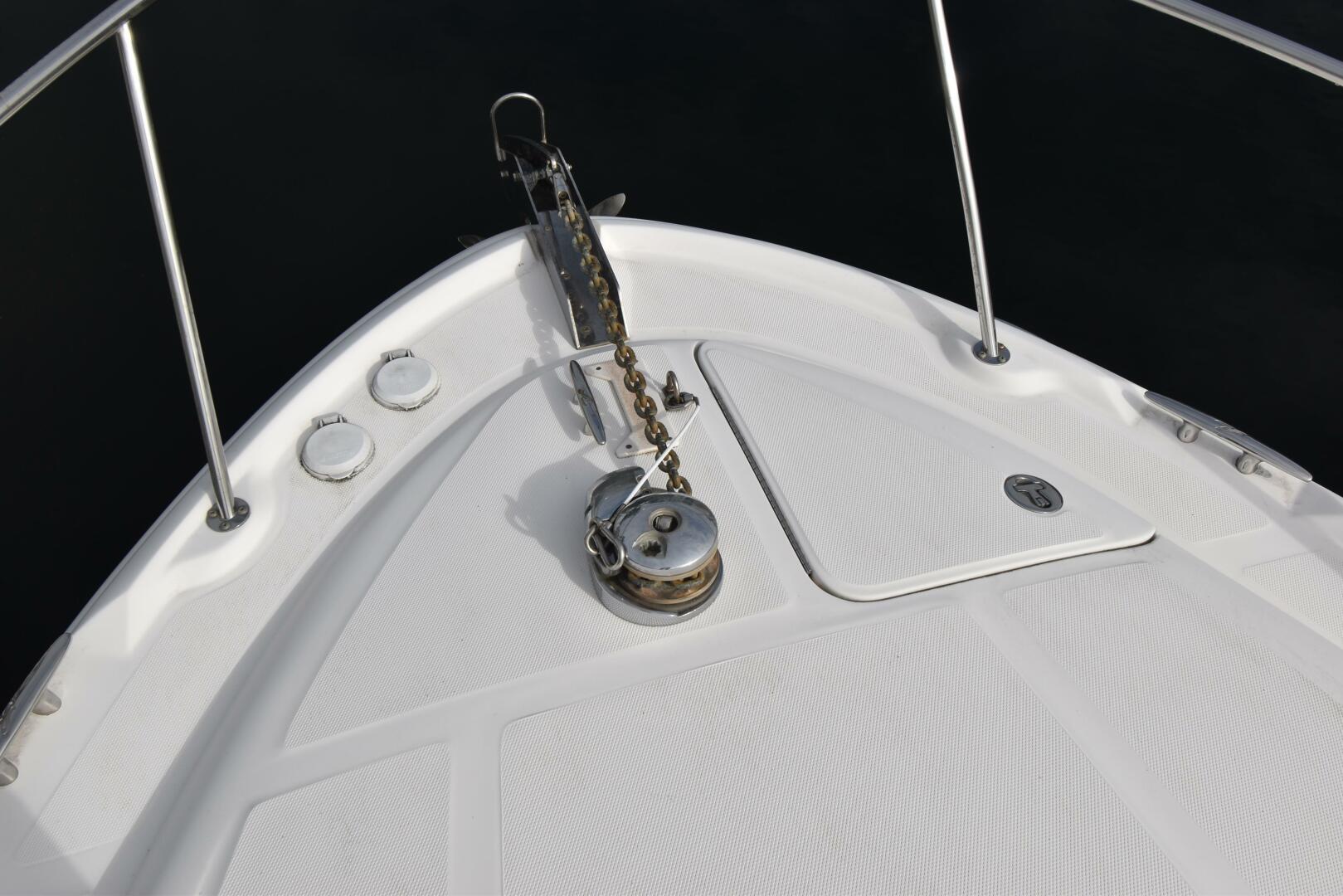 2006 Sea Ray 320 Sundancer - Image 5