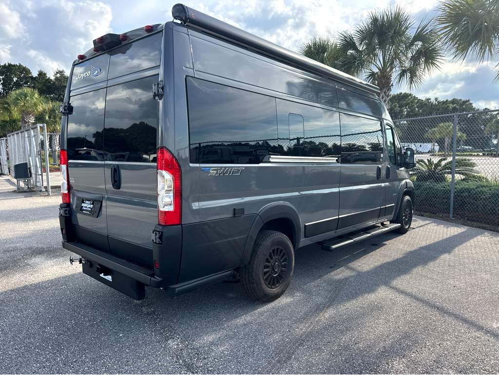 2027 JAYCO SWIFT 20T - Image 7