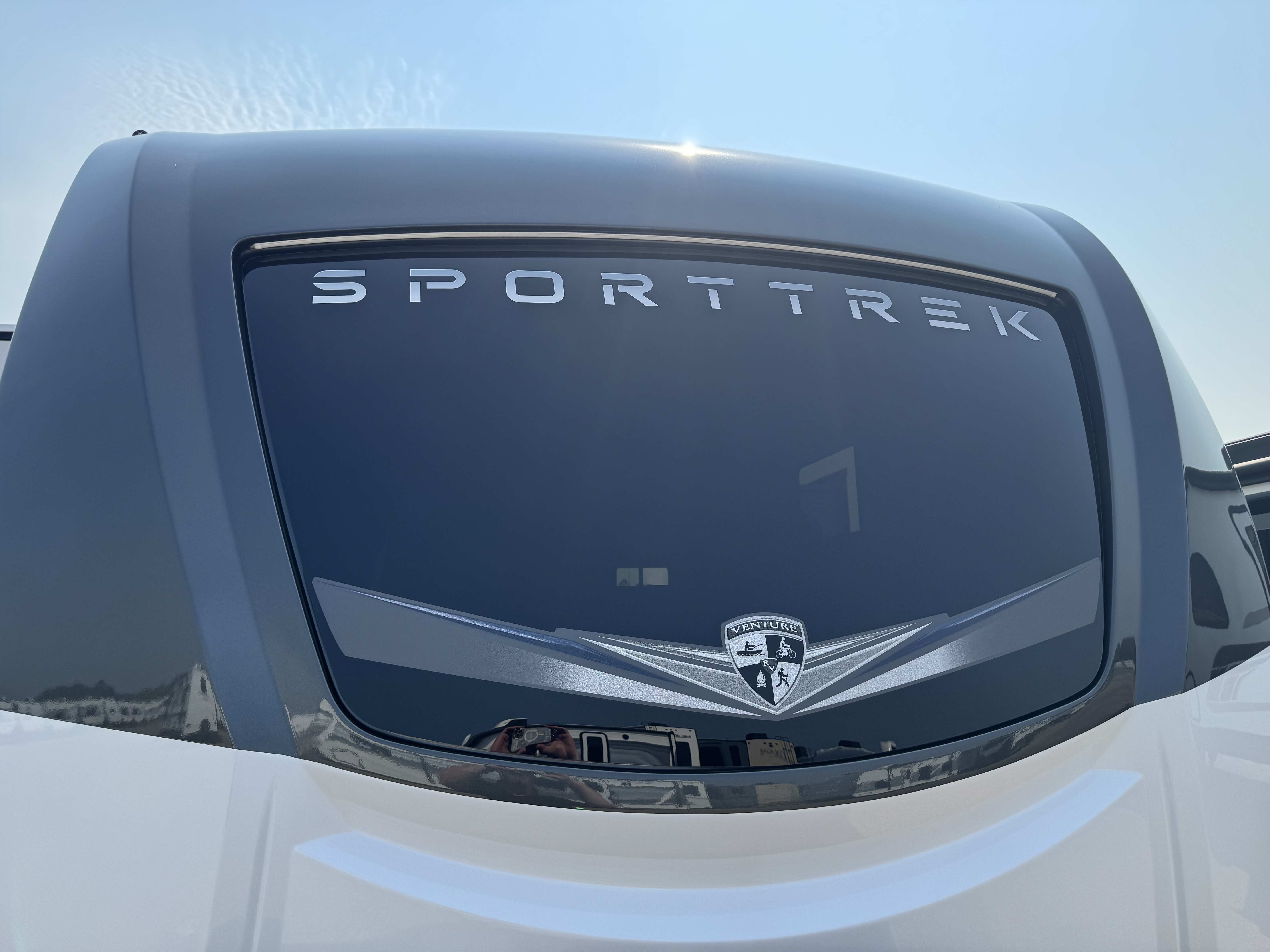2027 VENTURE RV SPORTTREK 292VRB - Image 2