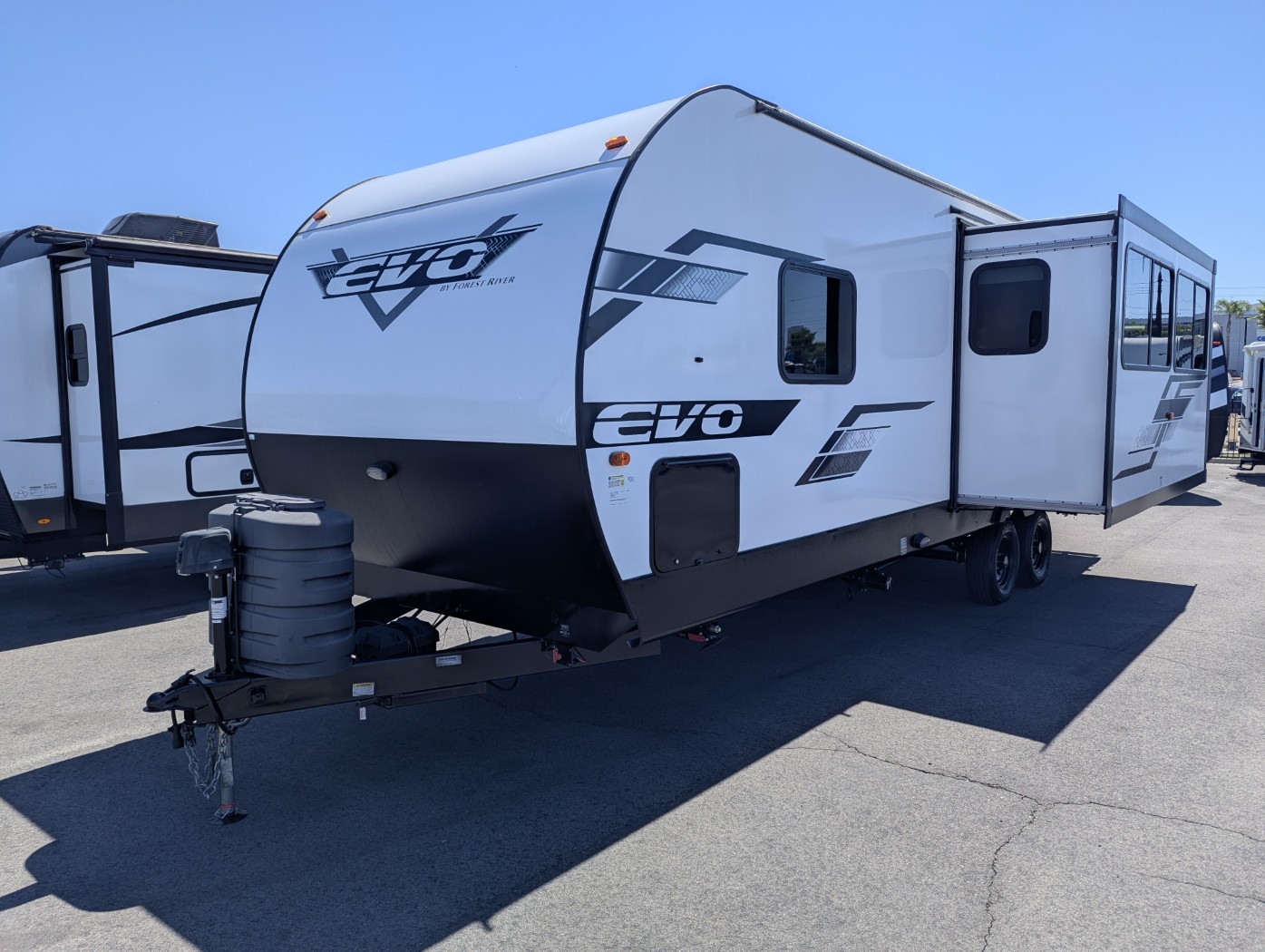 2024 Forest River EVO Southwest T2500 - Image 4