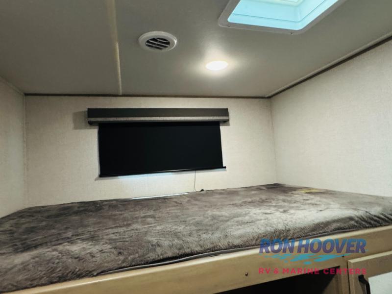 2023 GRAND DESIGN 312BHTS - Image 14