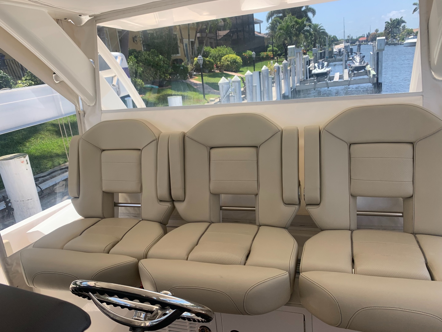 2017 Pursuit S 408 - Image 13