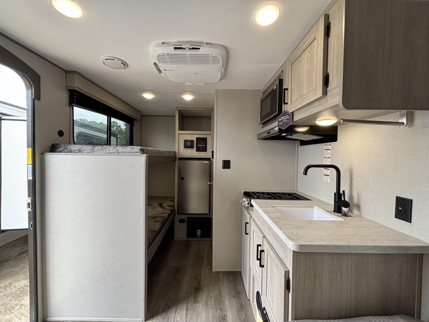2025 Coachmen Catalina Summit Series 7 134BHX - Image 11