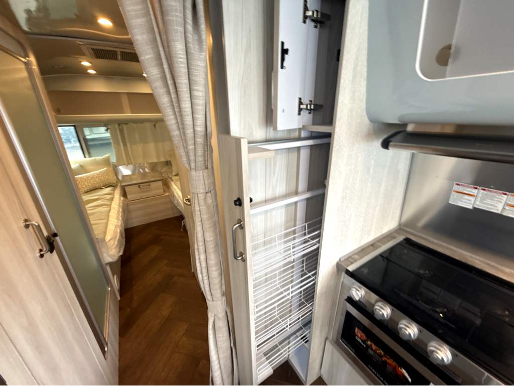 2026 Airstream International 25FB - Image 22