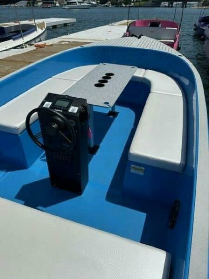 2024 Vision WX Tritoon - Image 50