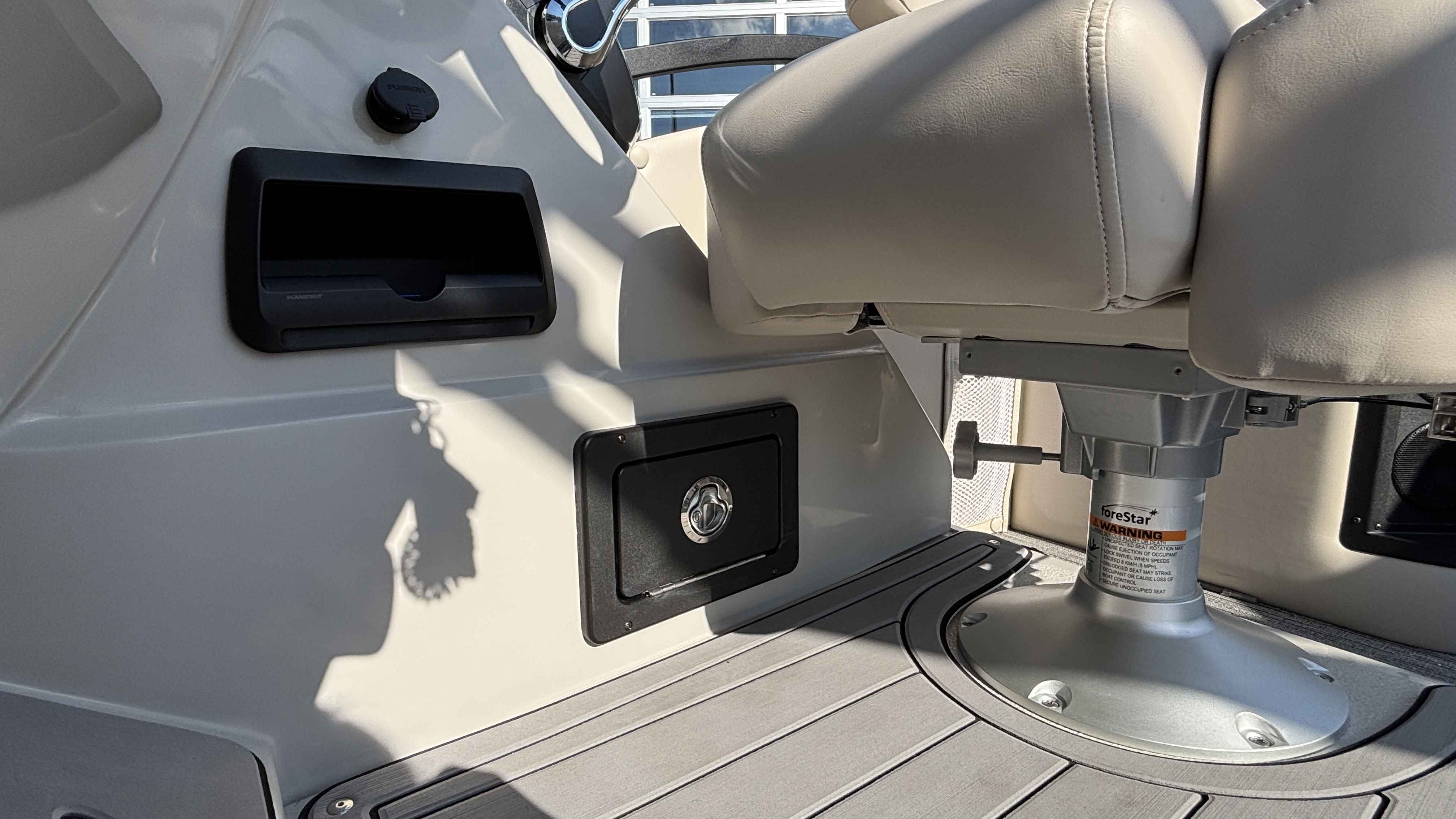 2026 JC Pontoon NepToon 25TT Sport DSL - Image 25