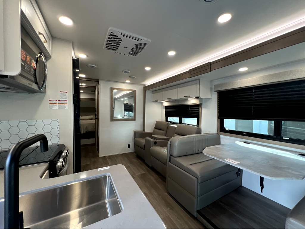 2027 ENTEGRA COACH ODYSSEY 30Z - Image 7