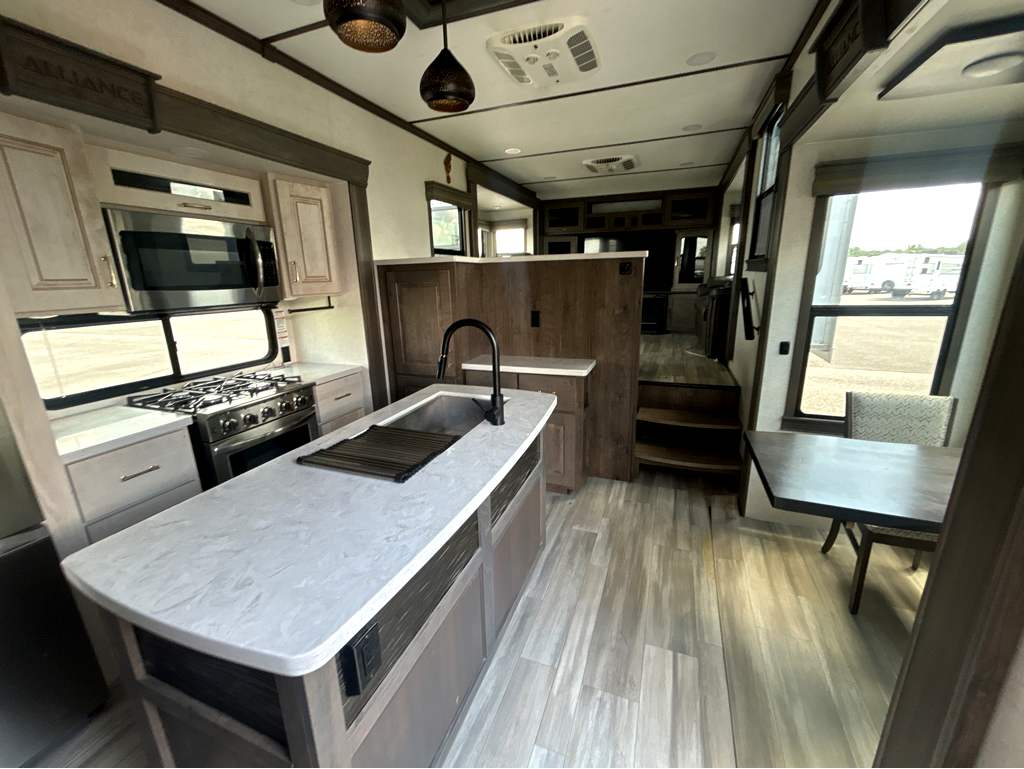 2022 PARADIGM ALLIANCE 385FL - Image 9