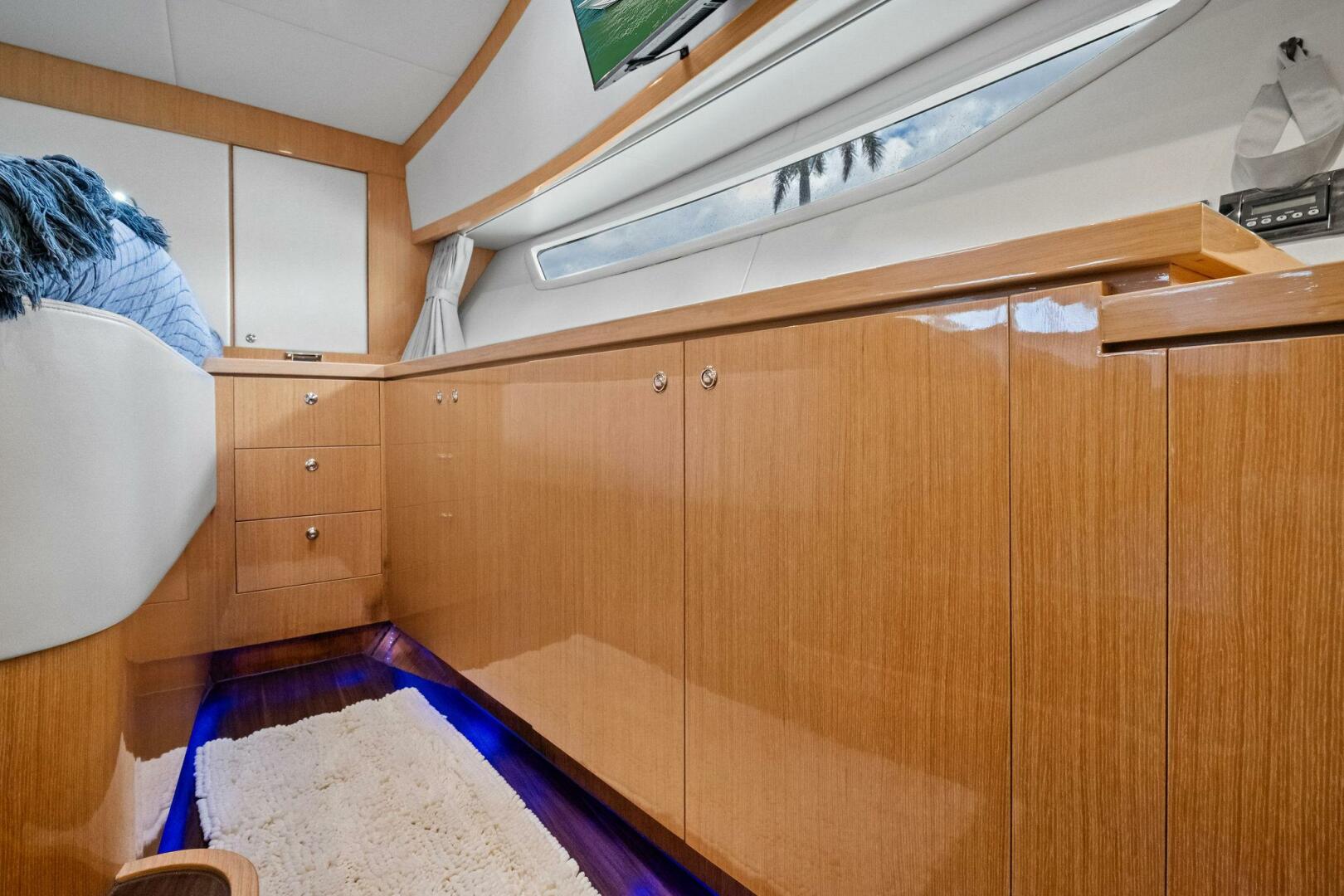 2018 Mares 47 Outboard Express Catamaran - Image 34