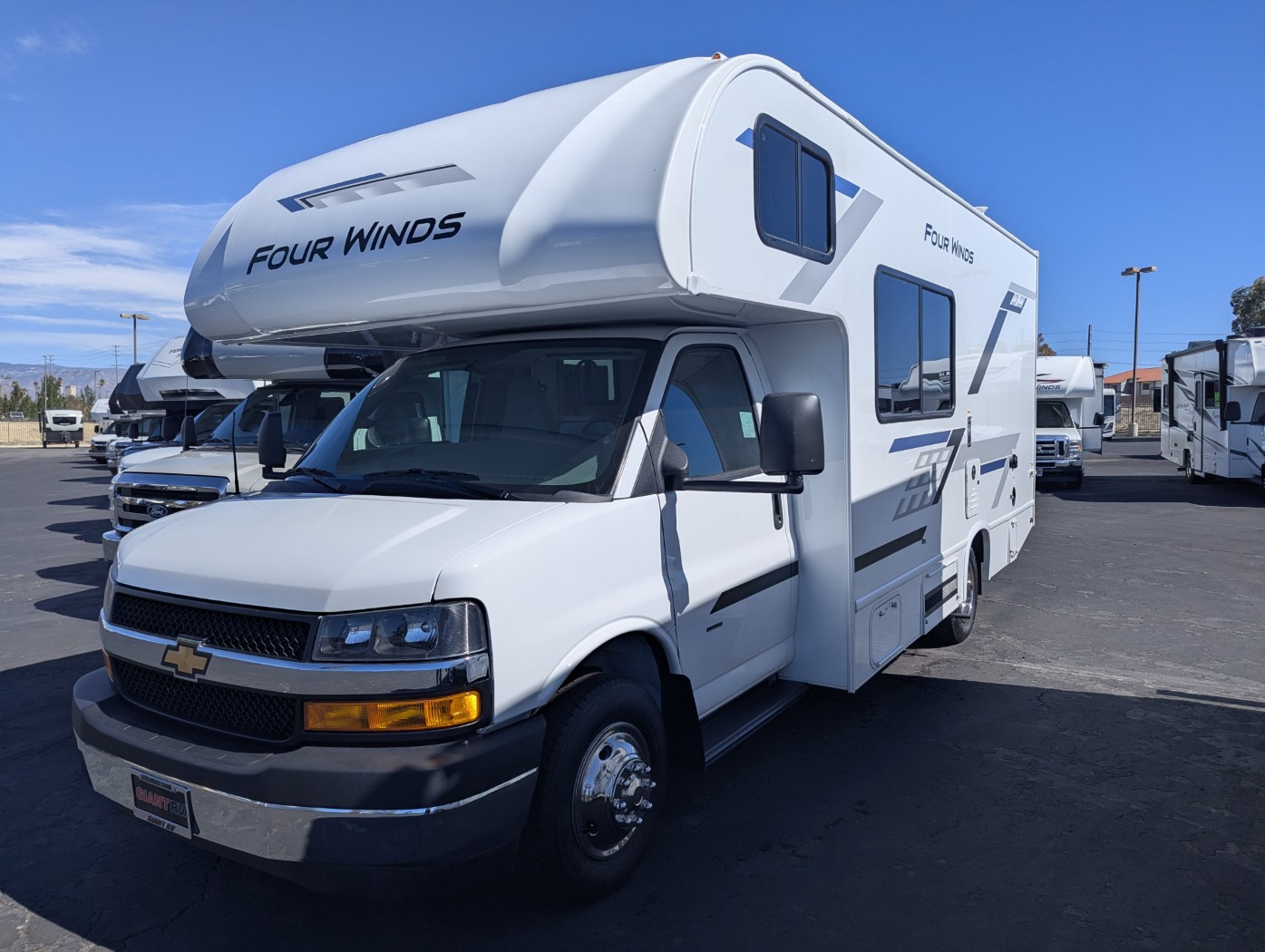 2027 Thor Motor Coach Four Winds 21Z - Image 4