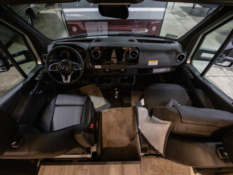 2023 Forest River Sunseeker 2400TSD - Image 18