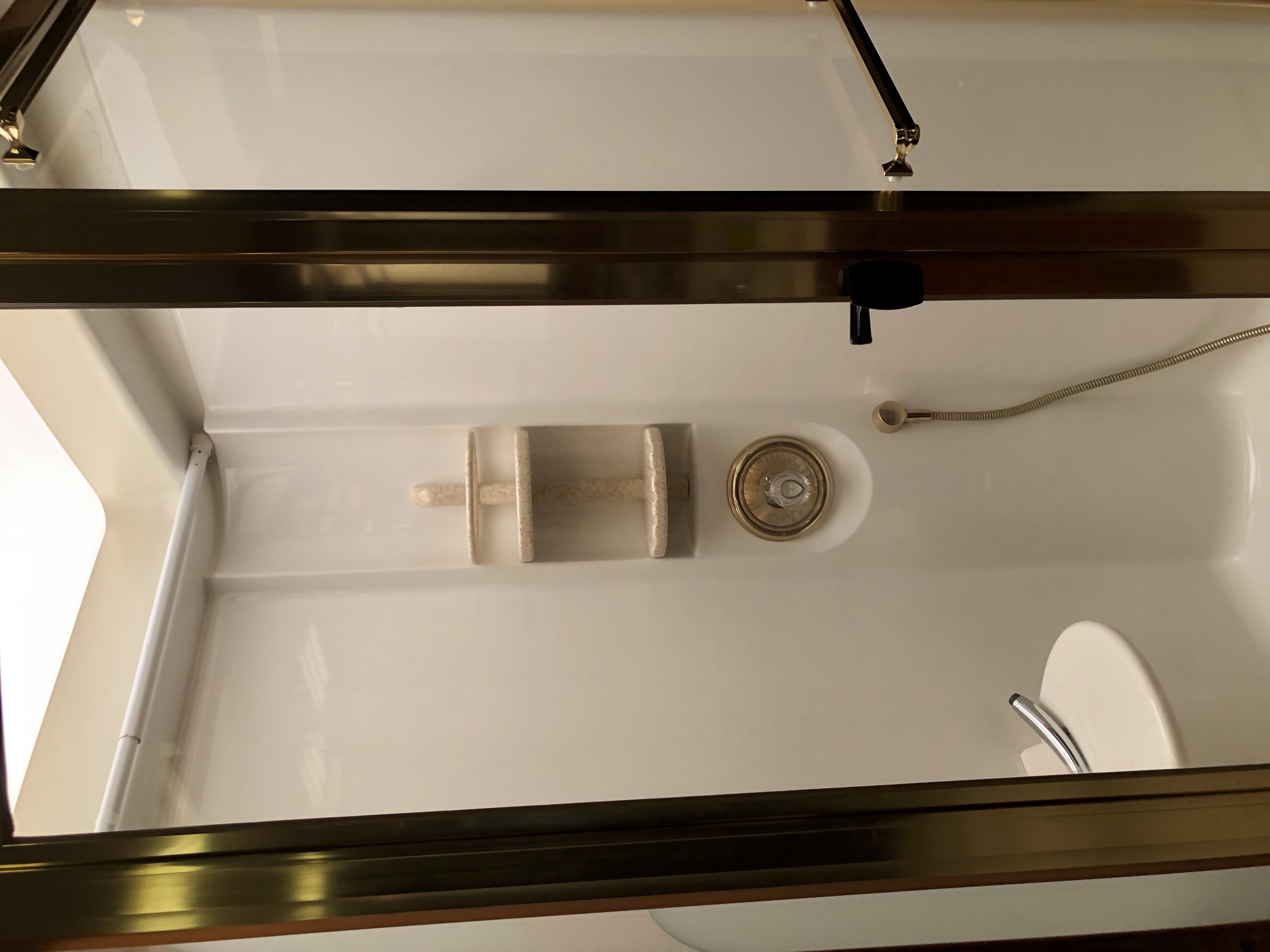 1999 Fleetwood American Eagle 40EVS - Image 25