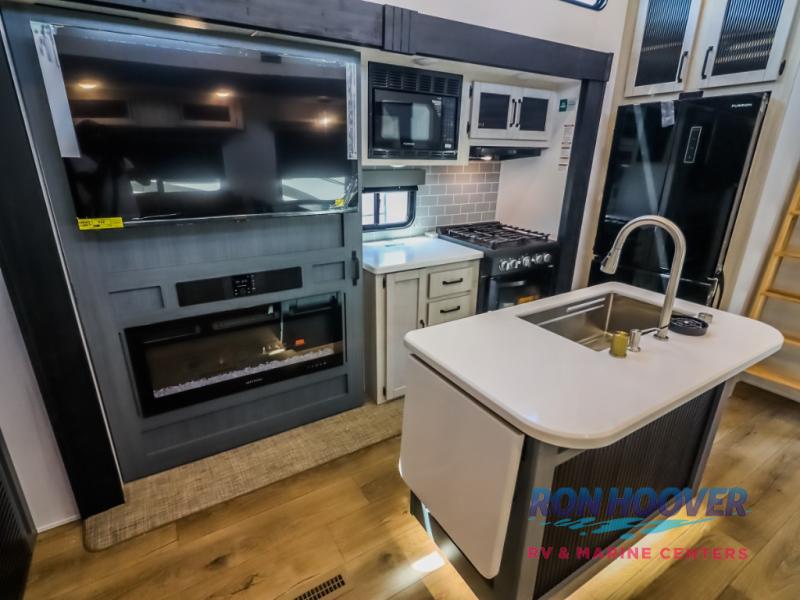 2026 PALOMINO PUMA 421LFT - Image 14