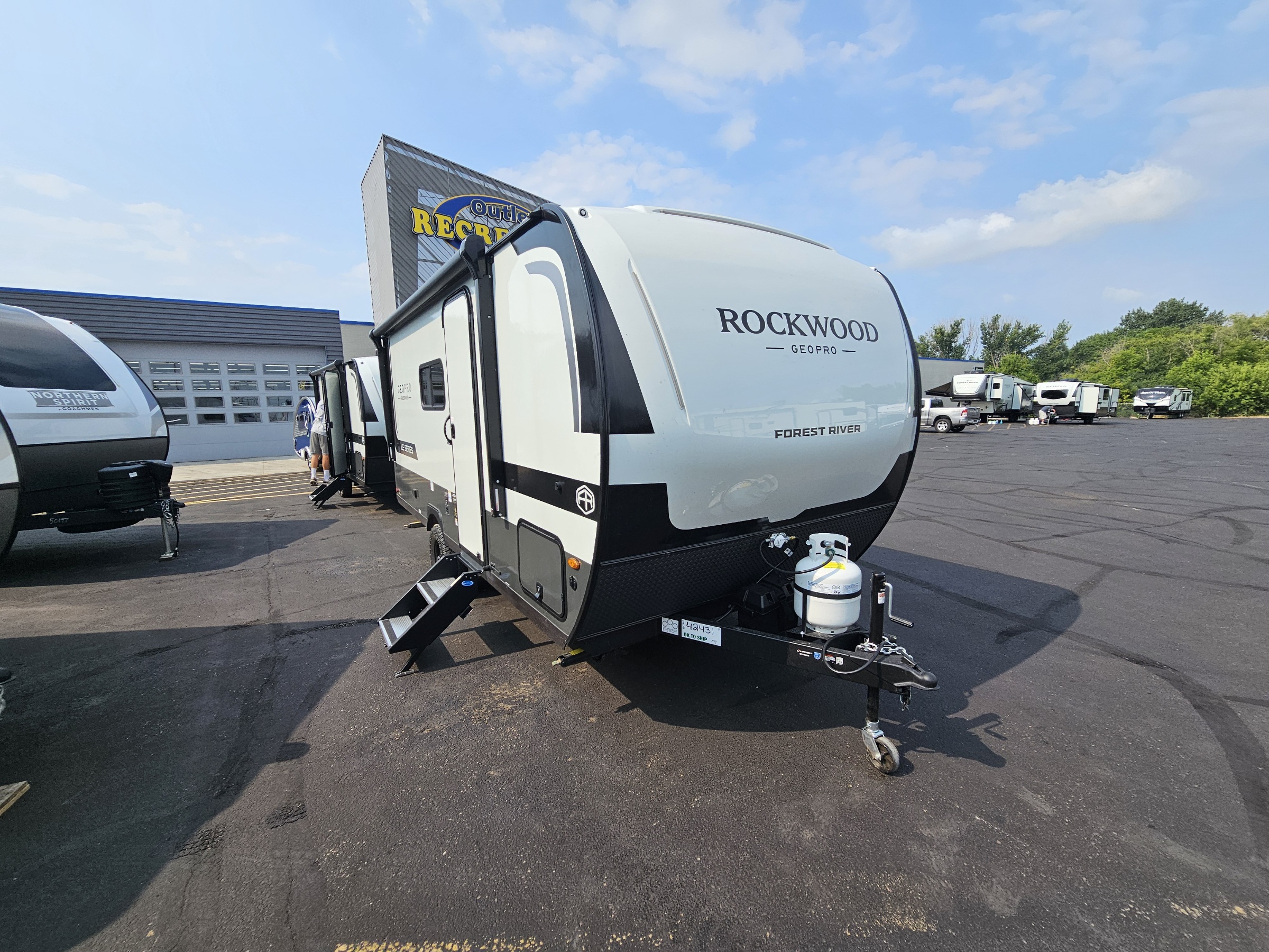 2027 ROCKWOOD GEO-PRO 17BLE - Image 2
