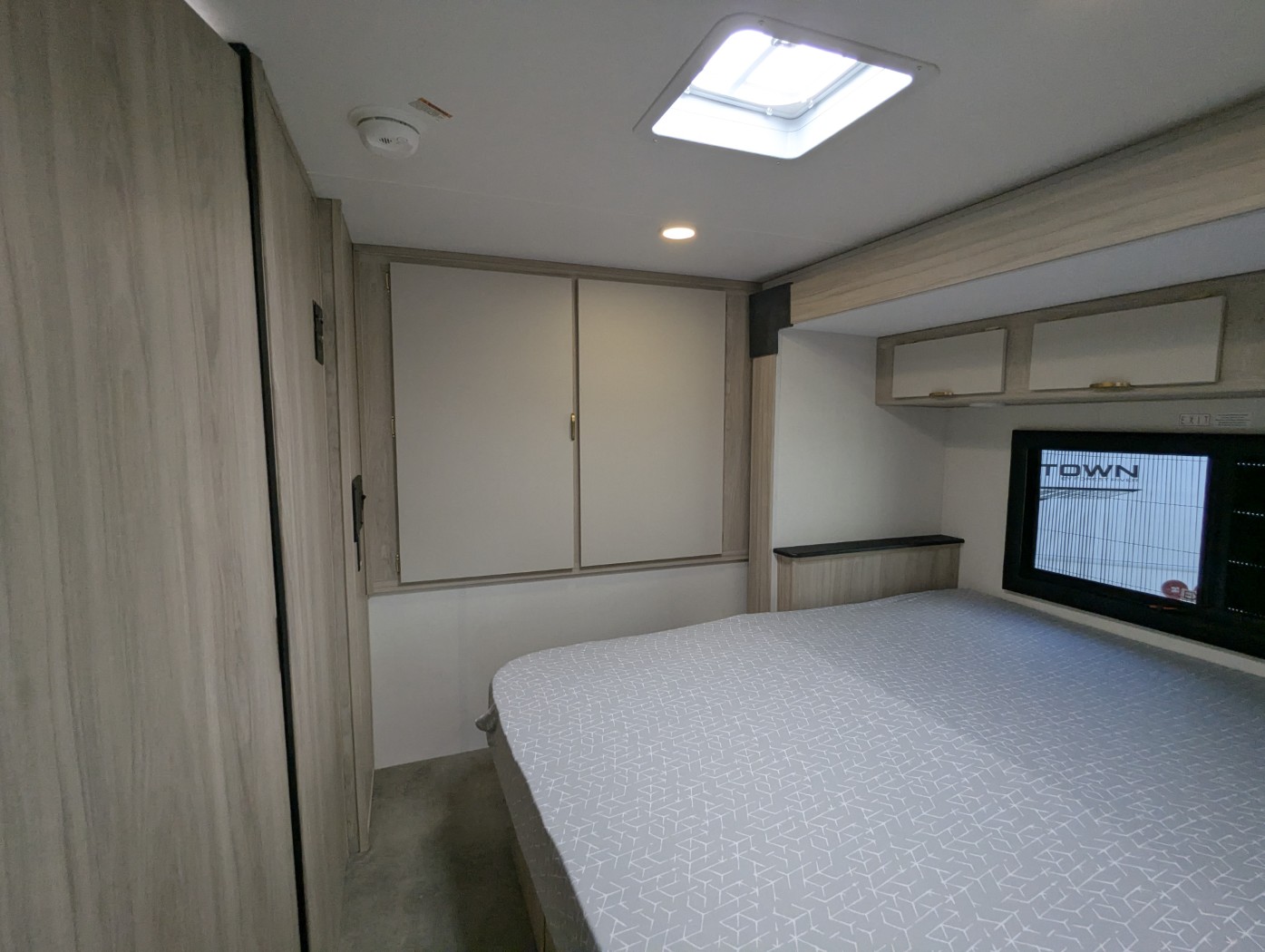 2027 Coachmen Cross Trail 26XG - Image 22