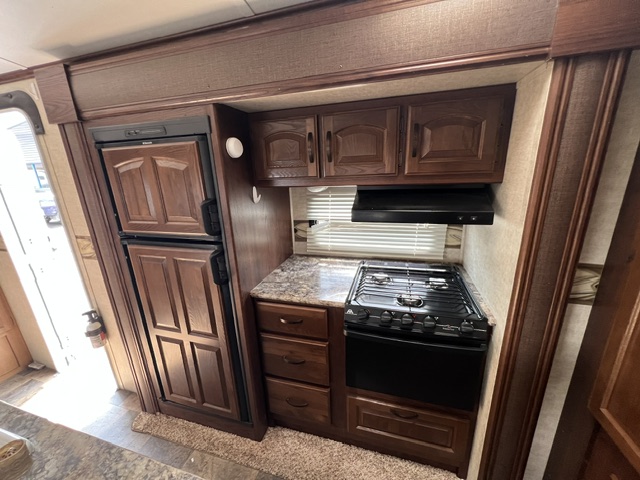 2014 Keystone Outback 323BH - Image 19